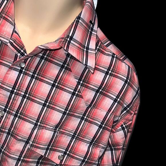 Vintage Wrangler Plaid Pearl Button Up Western Shirt Medium #69 Chest 23” Flat - Picture 2 of 6
